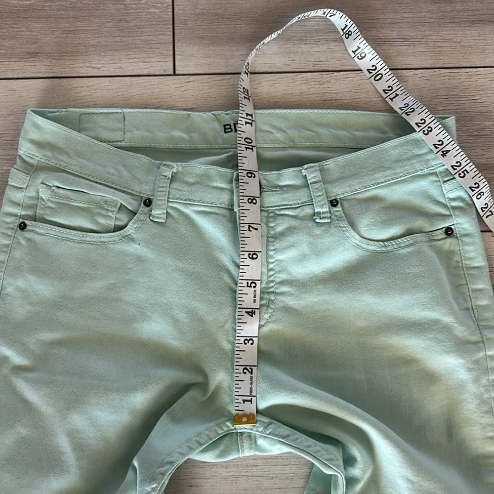 Urban Outfitters BDG mid rise twig grazer jeans size 30 aqua